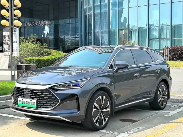 Фотография автомобиля — BYD Tang
