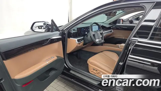 Hyundai Grandeur Grandeur (GN7) 2.5 Бензин 2WD — Фото автомобиля 9