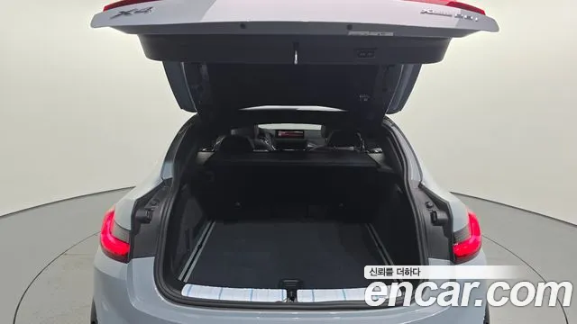 BMW X4 xDrive20i M Sport — Фото автомобиля 19