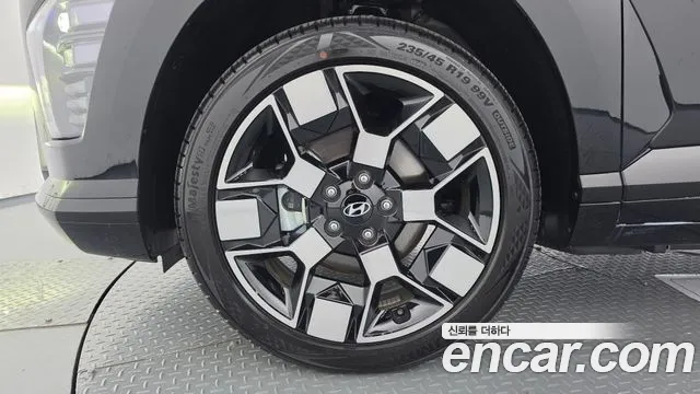 Hyundai Kona SX2 — Фото автомобиля 5
