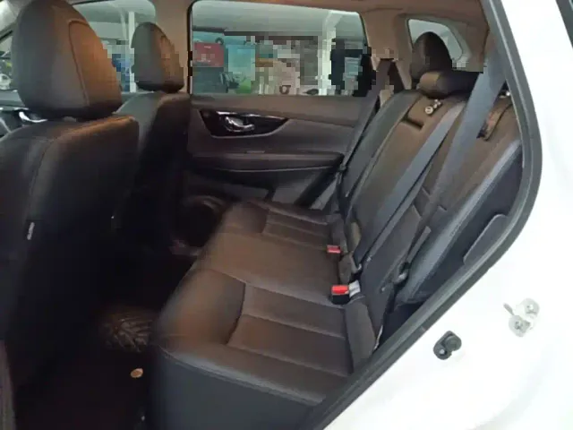 Nissan X-Trail — Фото автомобиля 16