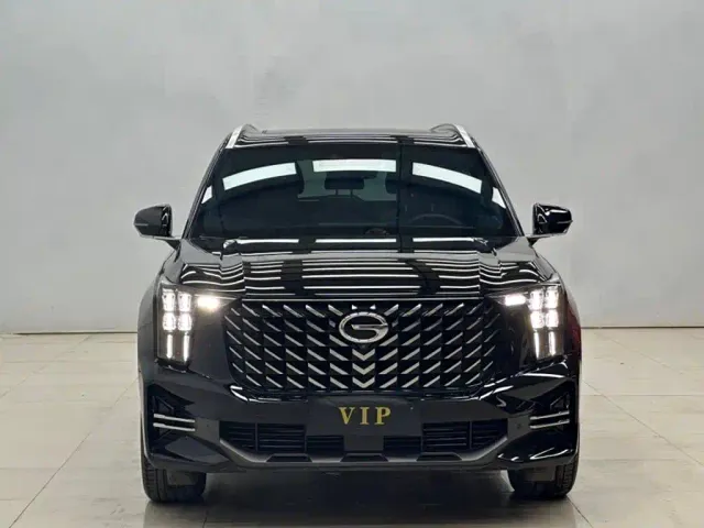 GAC Trumpchi GS8 — Фото автомобиля 2