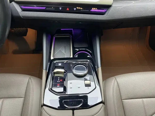 BMW 5 Series — Фото автомобиля 20