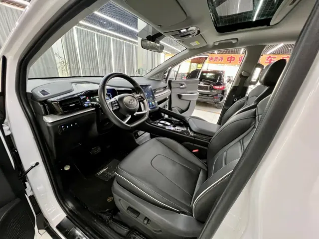Hyundai Custo — Фото автомобиля 9