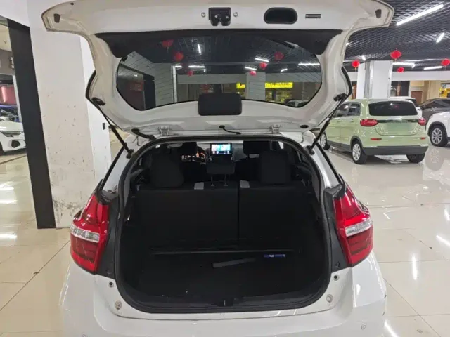 Toyota YARiS L Zhi Xuan 2022 1.5L CVT Leading PLUS Edition — Фото автомобиля 18
