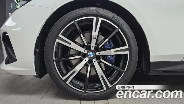 BMW 5-Series 5 серия (G60) 530i xDrive M Sport — Фото автомобиля 5