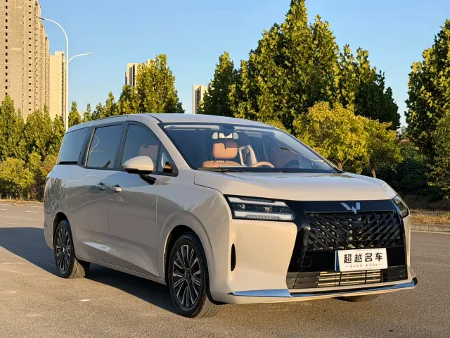 Wuling Starlight 730 — Фото автомобиля 3