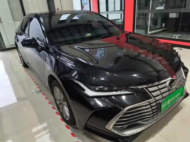 Toyota Avalon — Фото автомобиля 3