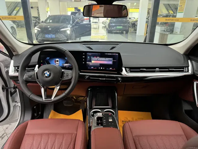 BMW X1 — Фото автомобиля 10