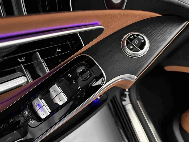 Mercedes-Benz S-Class — Фото автомобиля 26