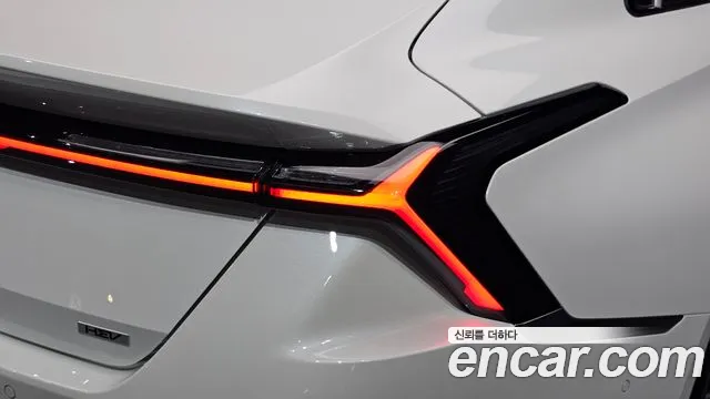 Kia K8 K8 (New) Hybrid — Фото автомобиля 23