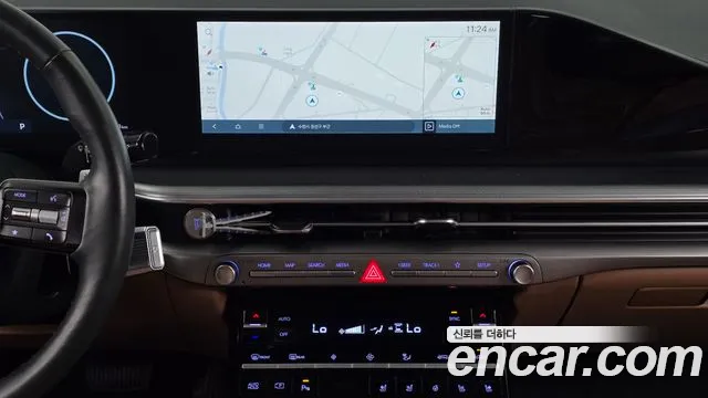 Hyundai Grandeur Grandeur (GN7) 2.5 Бензин 2WD — Фото автомобиля 12