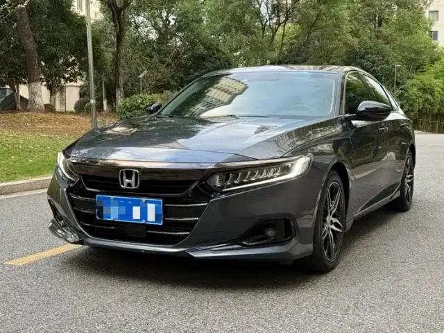 Honda Accord — Фото автомобиля 2