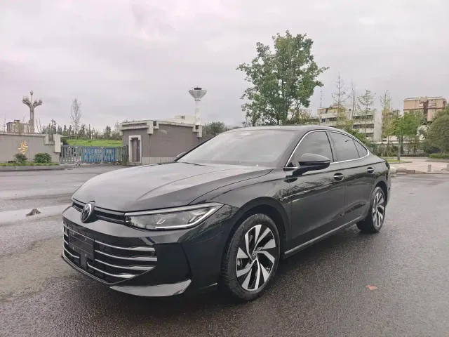 Фотография автомобиля — Volkswagen Passat