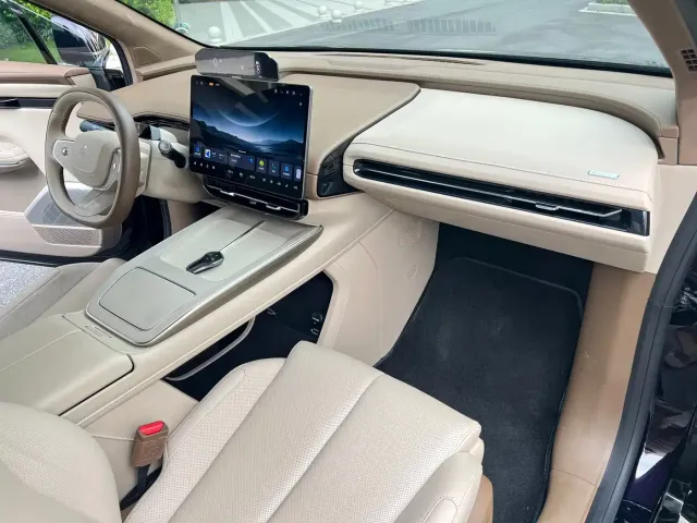 GAC Hyptec HT — Фото автомобиля 17