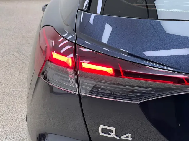 Audi Q4 e-tron — Фото автомобиля 9