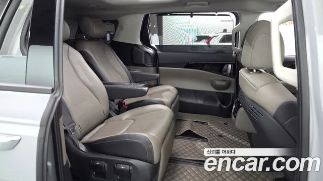 Kia Carnival 4th Gen — Фото автомобиля 17