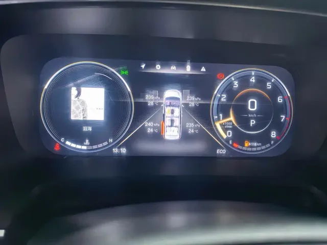 GAC Trumpchi M8 — Фото автомобиля 13