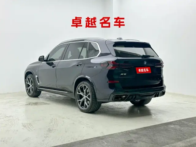 BMW X5 — Фото автомобиля 2