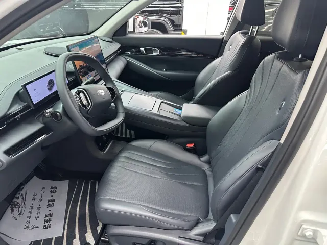 Geely Galaxy E5 — Фото автомобиля 4