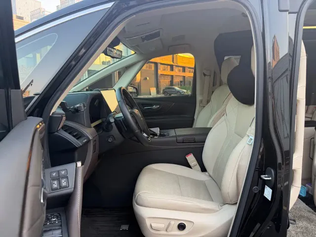 Toyota Vellfire — Фото автомобиля 4