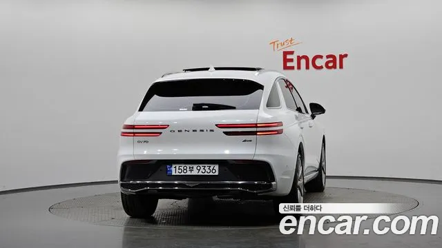 Genesis GV70 3.5T Бензин AWD — Фото автомобиля 4