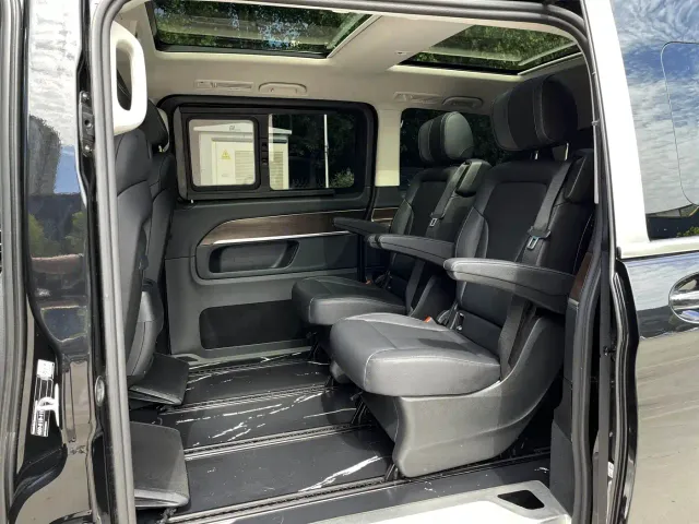 Mercedes-Benz V-Class — Фото автомобиля 4