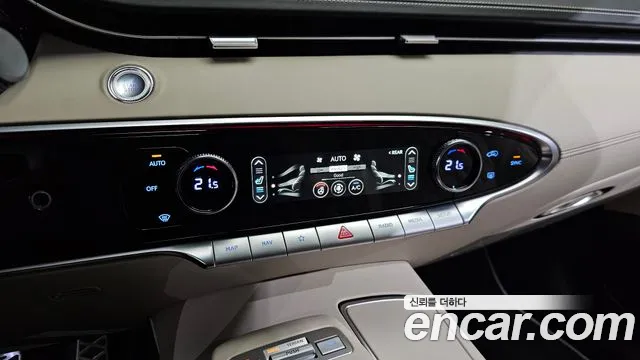 Genesis GV70 — Фото автомобиля 28