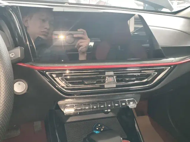 Changan Oushang X5 — Фото автомобиля 12