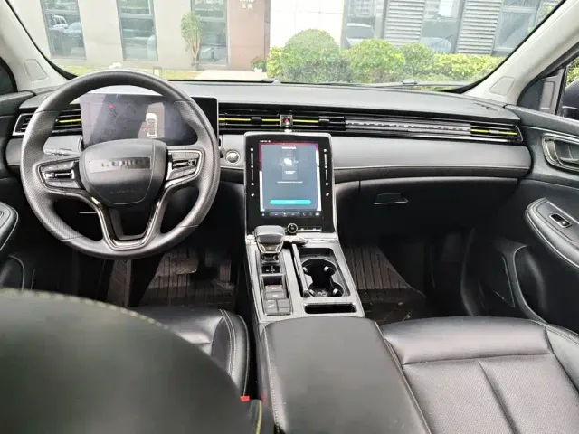 Roewe RX5 — Фото автомобиля 5
