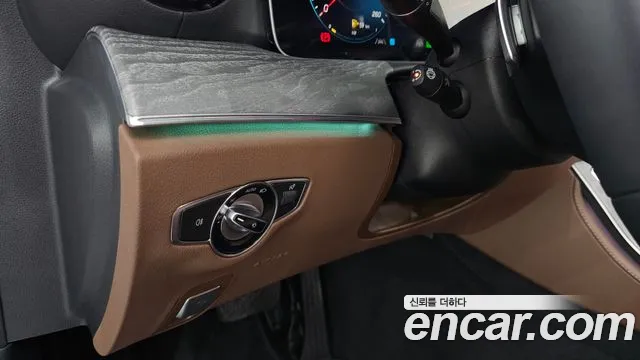 Mercedes-Benz E-Class E-класс W213 E350 4MATIC Exclusive — Фото автомобиля 17