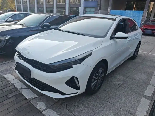 Фотография автомобиля — Kia K3