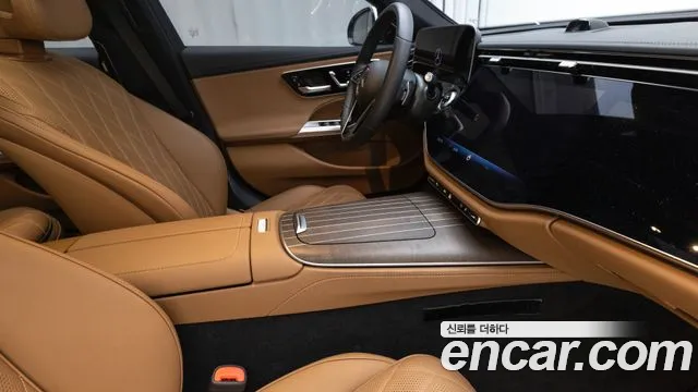 Mercedes-Benz E-Class W214 — Фото автомобиля 9