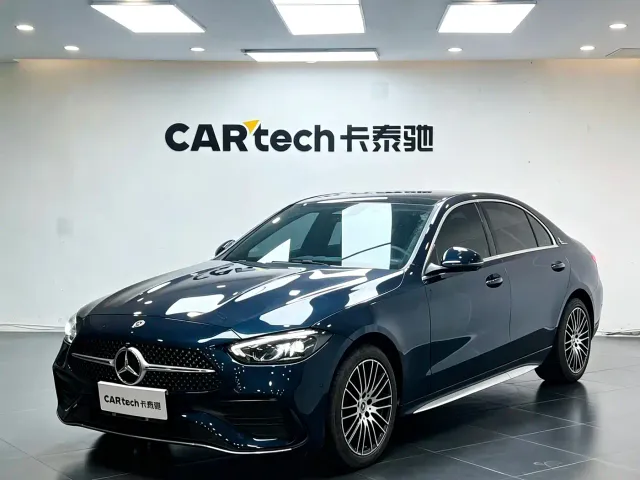 Фотография автомобиля — Mercedes-Benz C-Class