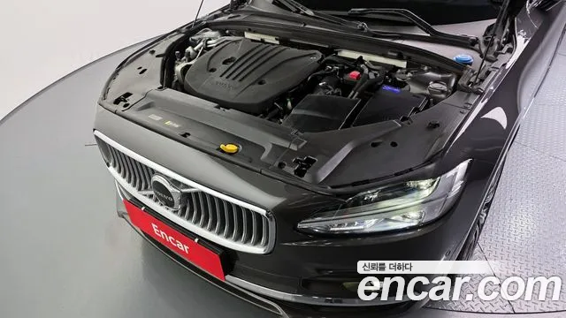 Volvo S90 — Фото автомобиля 6