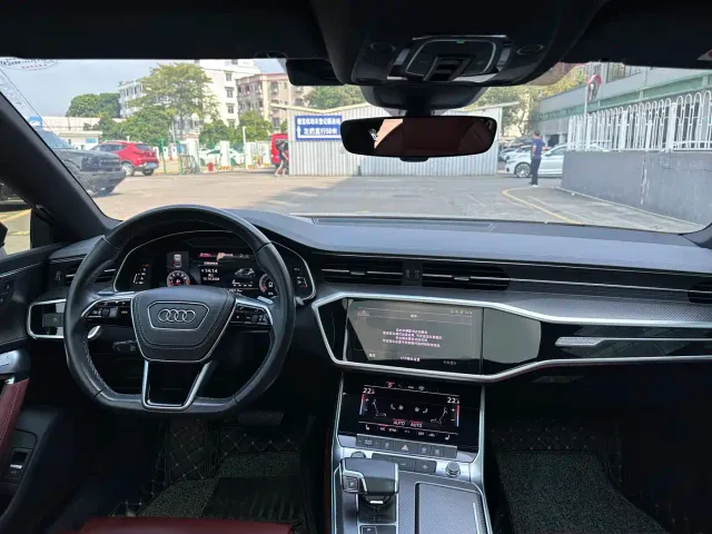Audi A7L — Фото автомобиля 5