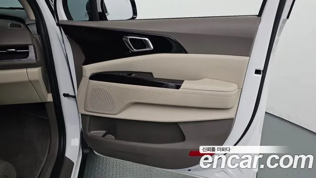 Kia Carnival 4th Gen — Фото автомобиля 14