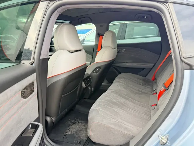 Geely Galaxy E8 — Фото автомобиля 5