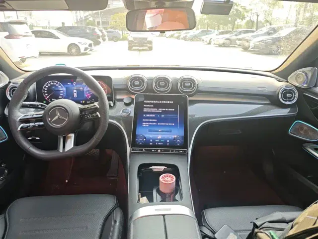 Mercedes-Benz C-Class — Фото автомобиля 2