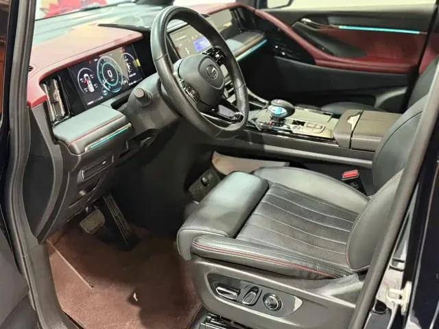 GAC Trumpchi M8 — Фото автомобиля 4