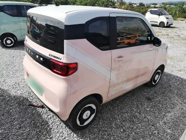 Wuling Hongguang Mini EV — Фото автомобиля 6