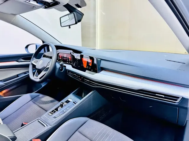 Volkswagen Golf — Фото автомобиля 8