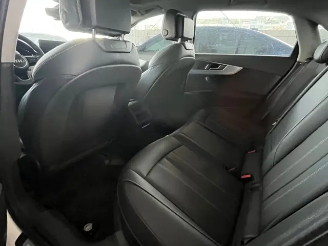 Audi A4L — Фото автомобиля 5