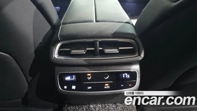 Genesis G80 RG3 — Фото автомобиля 30