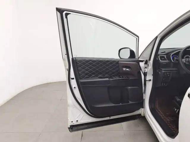 Honda Odyssey — Фото автомобиля 8