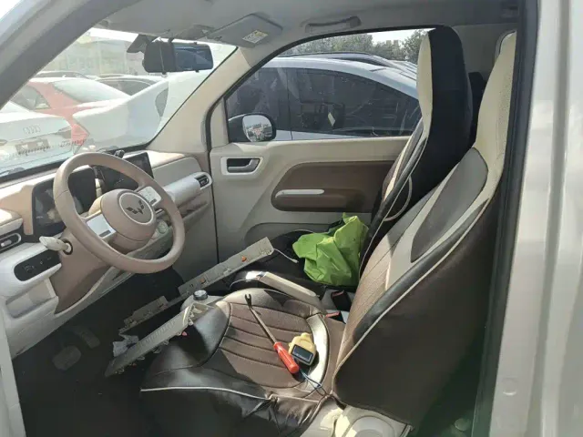 Wuling Hongguang Mini EV — Фото автомобиля 11