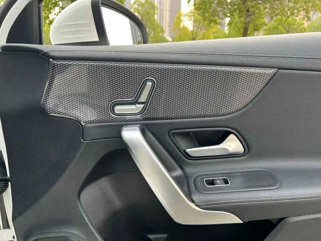 Mercedes-Benz A-Class — Фото автомобиля 19