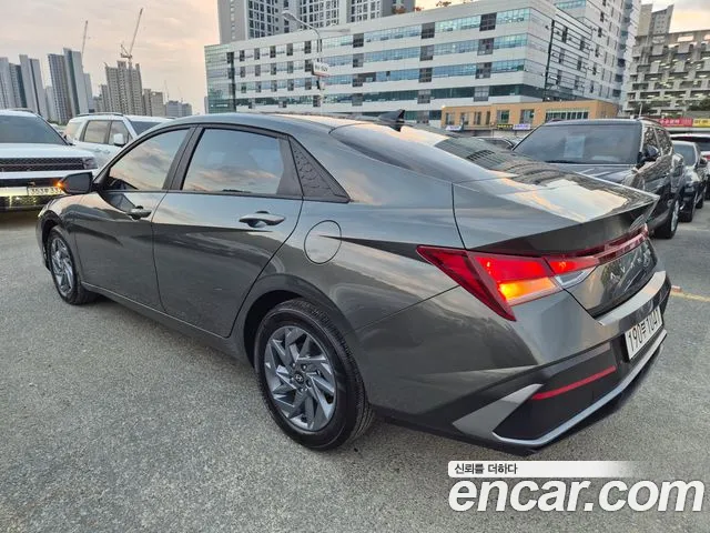 Hyundai Avante CN7 — Фото автомобиля 6
