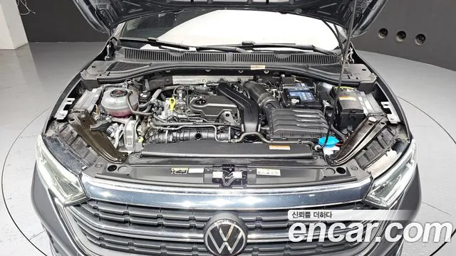 Volkswagen Jetta — Фото автомобиля 6