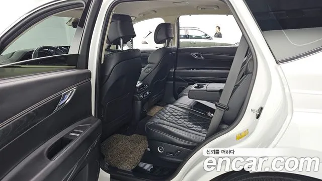 Genesis GV80 — Фото автомобиля 17
